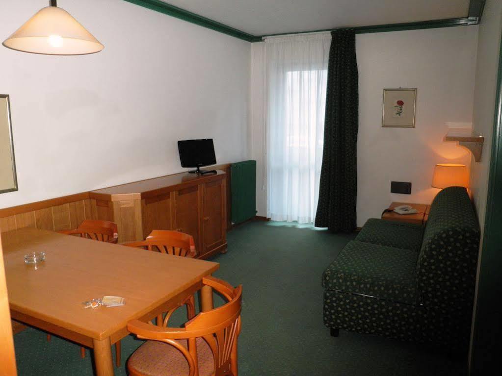 Residence Hotel Sport Campiglio Madonna Exterior foto